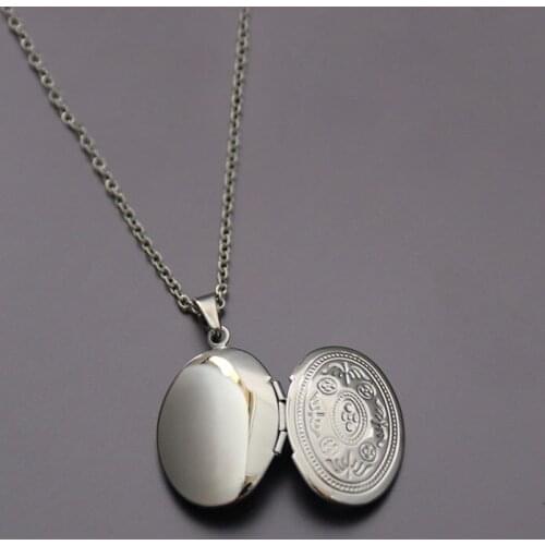 1pc Oval Flower Shell Photo Frame Pendant Necklace Stainless Steel Charms Locket Necklaces Women Men Fashion Memorial Jewelry