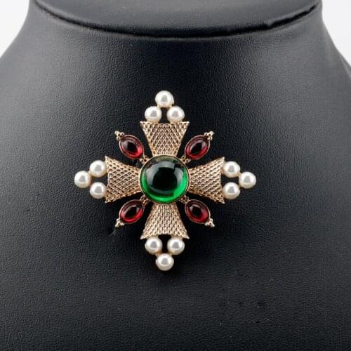 New Arrival Lapel Pin Retro Baroque Style Enamel Brooch Antique Roman Byzantine Series Emmulated Pearl Jewelry Vintage Gift