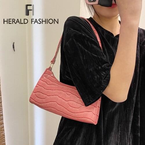 Fashion Retro Women Underarm Shoulder Bag Female PU Leather Crocodile Pattern Chain Handbag Purse Female Clutch Shopping Totes