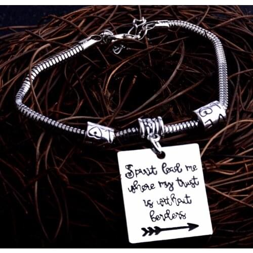 Bespmosp 12pcs/Lot Arrow Spirit Lead Me Where My Trust Is Without Borders Wholesale Charm Bracelet Chain Love Beads Bangle Hot
