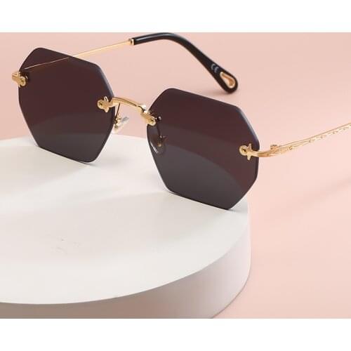 Polygonal cut-edge fashion sunglasses 2021 new shape European and American ocean lens mens and womens glasses UV400