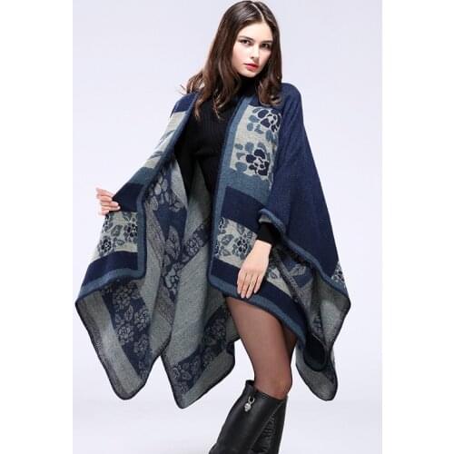 European and American Wind Women Capes Autumn and Winter Female Flowers Poncho Warm Capes Cloaks Womens Scarves