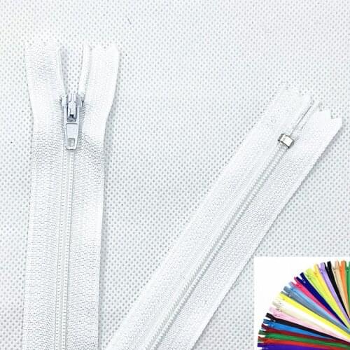 50Pcs 3# 55Cm (22 Inches) Closed Nylon Coil Zipper Tailor Sewing Process Are Available Zippers Bulk (20 Colors)
