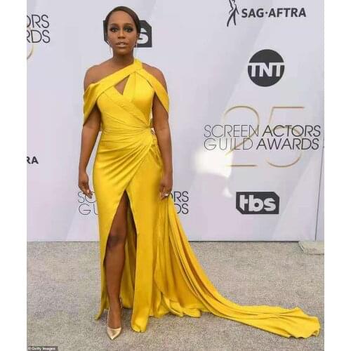 Long Satin Mermaid Yellow Celebrity Dresses with Pockets Robe De Soiree Floor Length Pleated Formal Gowns for Women