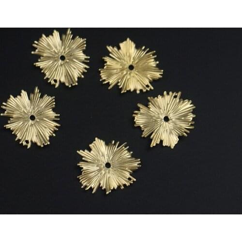 DIY jewelry rough brass container 21.5*19.6mm porous corrugated sunflower. Geometric shape petal earrings jewelry accessories
