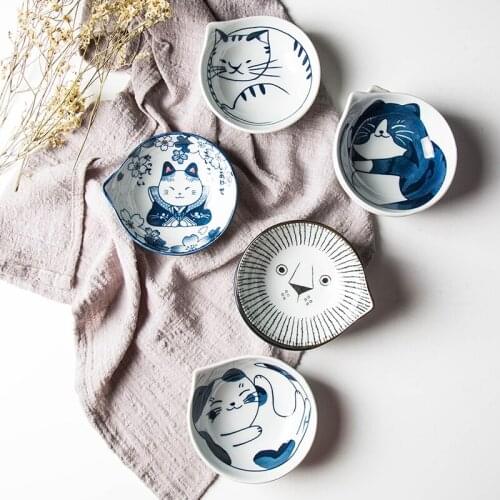 Cute cat Japanese ceramic glaze hand color ceramic dish soy sauce vinegar mustard dish home kitchen multi-function ceramic plate