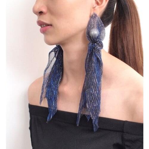 OATHYAN Dangle Earrings