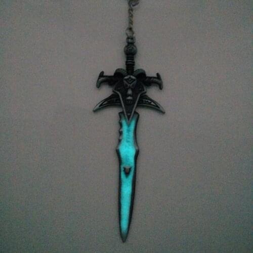 MQCHUN WOW Frostmourne Sword Weapon Game Metal Model Keychain Keyring The Lich King Key Chain GLOW in the DARK night luminous