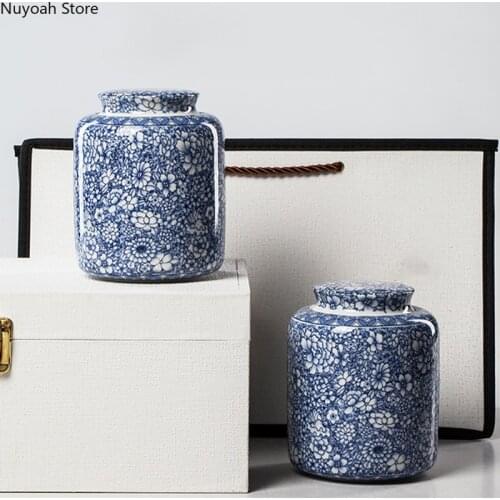 Ceramic Tea Cans Household Sealed Tea Storage Box Blue and White Porcelain Craft Decoration Living Room Tea Table Decoration