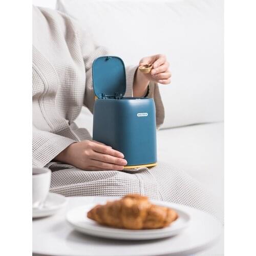 Desktop Trash Can, Small Bedside, Mini Car Storage Bin with Lid, Cute Bedroom Household Small Paper Basket on the Table