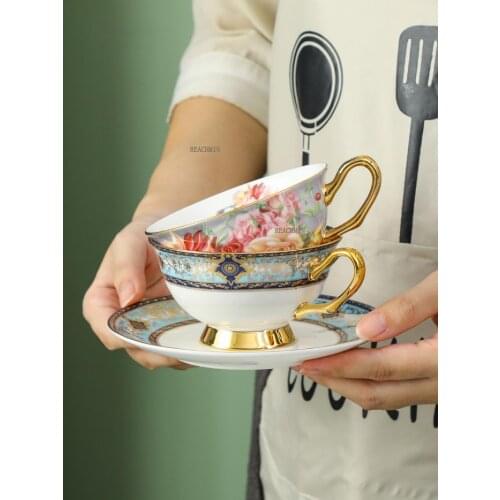 European Style with Saucer Spoon Milk Coffee Cup Set High Temperature Resistance Ceramic Novel Christmas Gift For Family