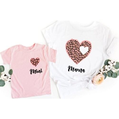 Matching Family Leopard Heart Shirts Mommy and Me T Shirt Woman & Girls Tops Tee Summer Family Look Clothes Mom Daughter Shirts