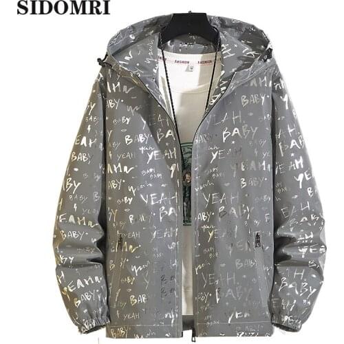 Spring mens coat new Korean version of the fashion jacket reflective letter fashion clothes couples wear bright jacket men