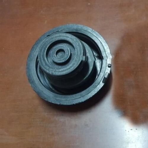 Car Water bottle cover 2002-vol voS 60 V60 XC60 S80 S40 C30 C70 V50 water tank cover sub water bottle cover 30680002