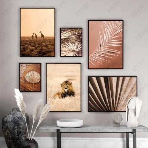 Grassland Landscape Poster Lion Giraffe Fan Reed Canvas Painting Art Wallpaper Nordic Craft for Home Decoration Print Picture