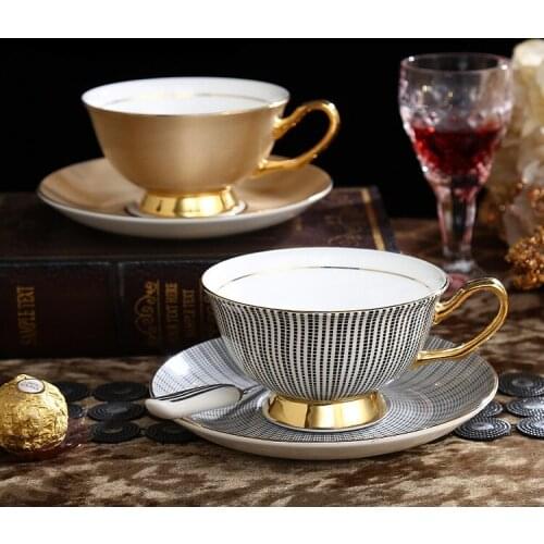 European retro bone china coffee mug and saucer set creative English ceramic afternoon black tea cup mug cool cups gift CL82108