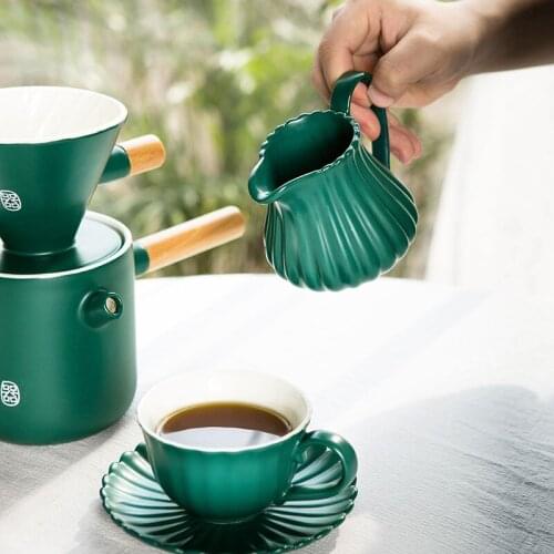 High-grade ceramic coffee small milk cup with large capacity milk jug milk jug British European personality milk jug CL80206