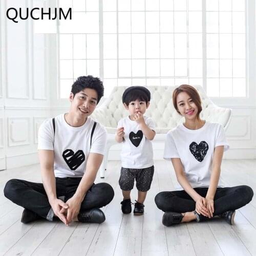 2018 family matching clothes t shirts pure cotton heart mother father baby clothing mother and daughter mommy and me clothes