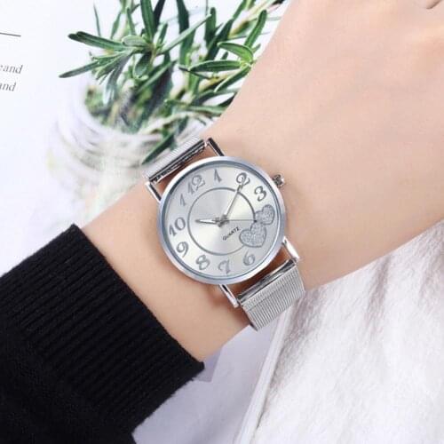 Fashion Women Watch Heart Shaped Arabic Numerals Round Dial Gold Alloy Mesh Band Watch for Ladies Casual Quartz Watches