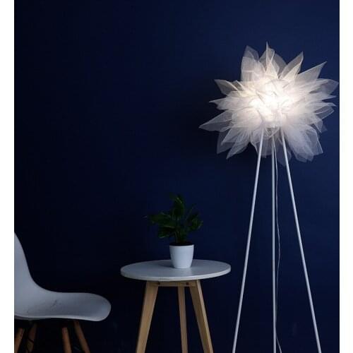 Nordic Fashion Floor Lamps Living Room Decoration Mesh Lampshade Led Lights Wedding Store Standing Lamp Room Decor Table Lamps