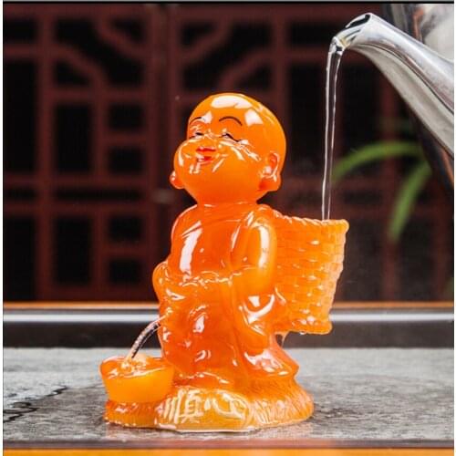 Creative home discoloration tea pet ornaments water fountain little monk pee boy tea tea play tea tray jewelry accessories