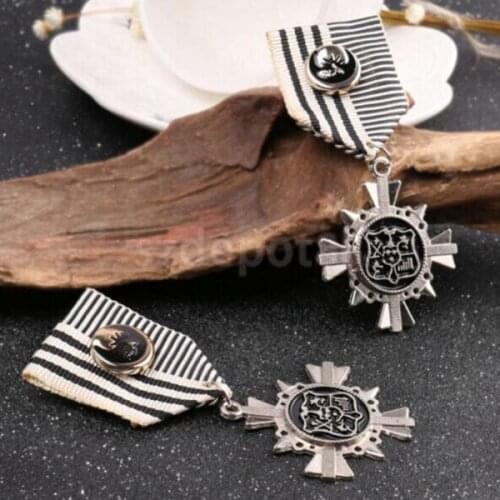 1pc Unisex Steampunk Fancy Dress Party Silver color Medal Brooch Pin Badge