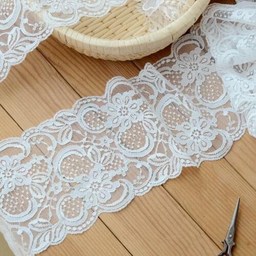 Hot selling Lace accessories White floral embroidery lace width 11 cm H1103