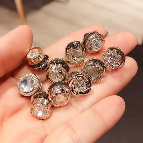 Small Fragrance Pearl Brooch Female Pin Fixed Clothes Decoration Creative Wild Anti-fade Silk Scarf Cufflinks Collar