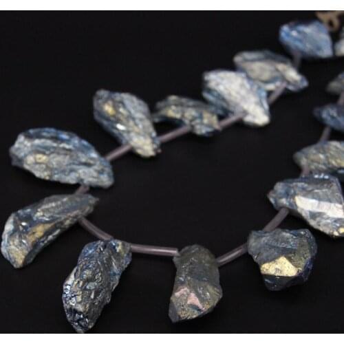 15.5"strand Large Raw Crystal Quartz Blue Green Titanium Top Drilled Point Beads,Natural Crystal Nugget Graduated Pendant Beads