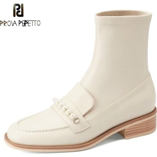 Korean Version of Elastic Short Boots Women 2021 New Flat-bottom Stitching British Style One-step Pearl Small Leather Boots