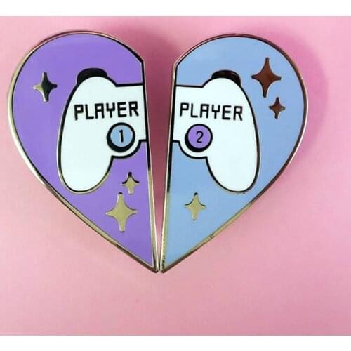 Player 1 Player 2 Best Friends Couple Enamel Brooch Pin Hat Bag Collar Lapel Pins Badges Women Mens Fashion Jewelry Accessories