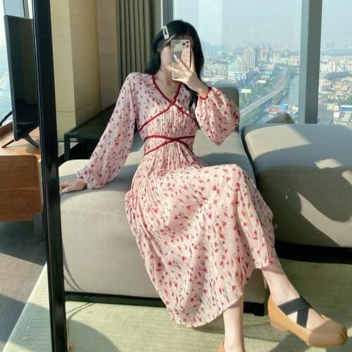 Sexy V Neck Pleat Loose Plus Size Dresses Women Spring Long Sleeve Long Floral Chiffon Dress Holiday