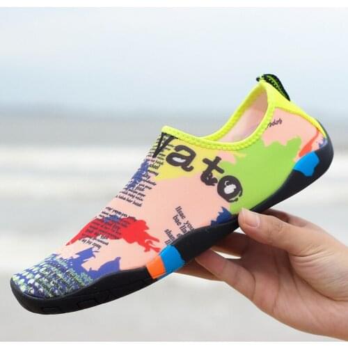Comfortable Quick Dry Mans Beach Surfing Slippers Mans Footwear Swimming Shoes Male Diving Beach Shoes Flat Soft Aqua Shoes 5 z