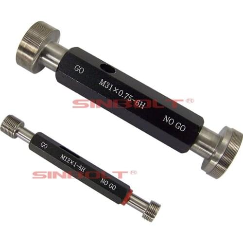 Metric thread plug gauge and metric thread ring gauge