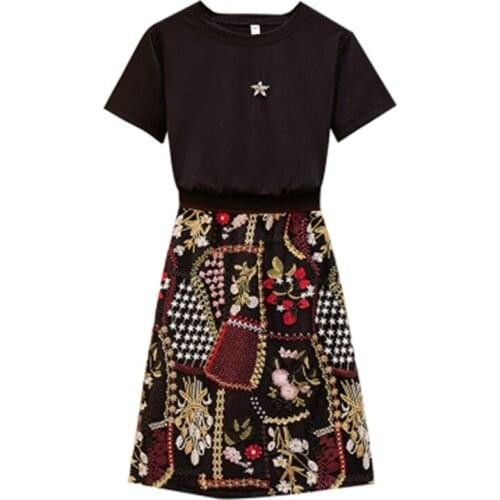 2021 Two piece Set women Short sleeve beading Black T-shirt+Mesh embroidery flowers Skirt 2pcs Sets Vintage high waist skirt set