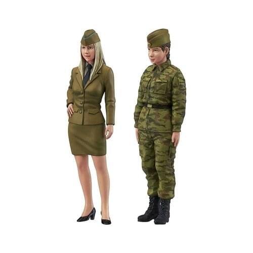 Cartoon statue Retro decoration 1/35 modern Russian female tank Officer 2 group 1 to 35 modern Russian military officers