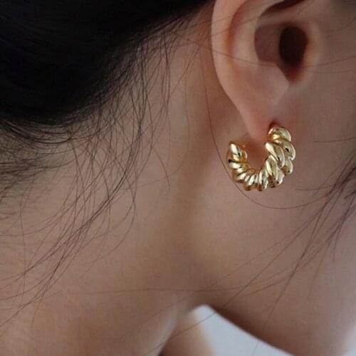 Kpop Punk Gold Color Thread Geometric Letter C Circle Stud Earrings for Women Girls Fashion Jewelry