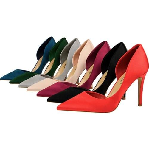 European and American style stiletto satin shallow mouth pointed head side hollow sexy nightclub show thin womens single shoes