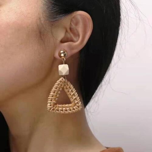Fashion Personality Womens Earrings Creative Retro Coffee Color Rattan Triangle Woven Wooden Earrings 2021 New Trend Party Gift