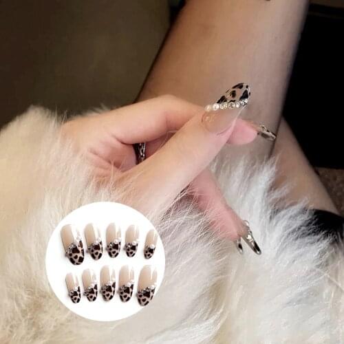 24pcs Leopard Pearl Wear Long Paragraph Fashion Manicure Patch False Nails Save Time Wearable Nail Patch WD
