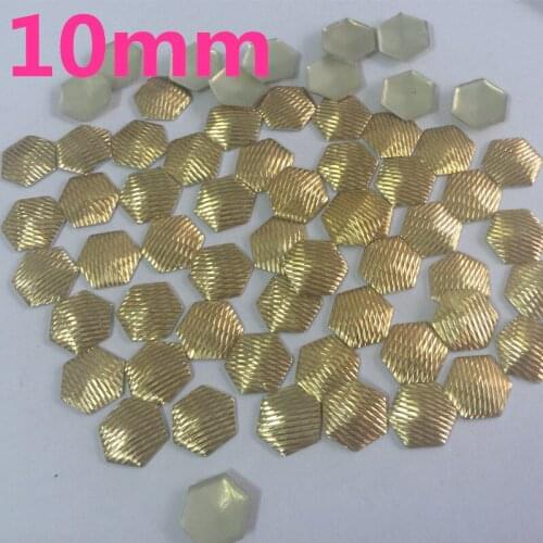 300pcs/lot 10mm Gold Metal Cutting Nailheads Hexagonal/Football Shaped HotFix FlatBack With Glue Heat Transfer Use For Garment