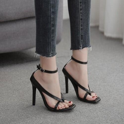 202 New Black stone pattern sexy strappy sandals women stiletto high heels thong sandals street fashion ankle strap ladies shoes