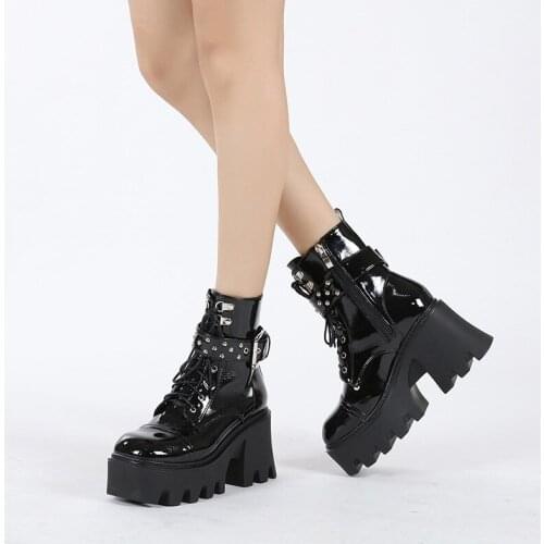 Autumn Ankle Boots Women Rivet Lace Gothic Platform Black Boots Femme Punk Style Zippe Chunky Heel Martin Woman Boots 2021 New
