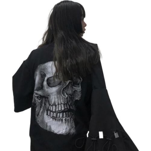 Summer South Korea Ins Harajuku wind dark and black retro skull print loose short-sleeved T-shirt top mens and womens tide