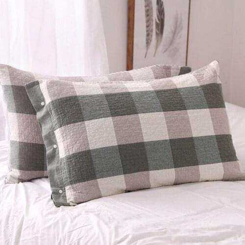 1Pair Cotton Gauze Pillowcase With Button Plaid Design Soft Pillow Case Green / Pink /Blue /Camel Summer Pillow Cover On Bed