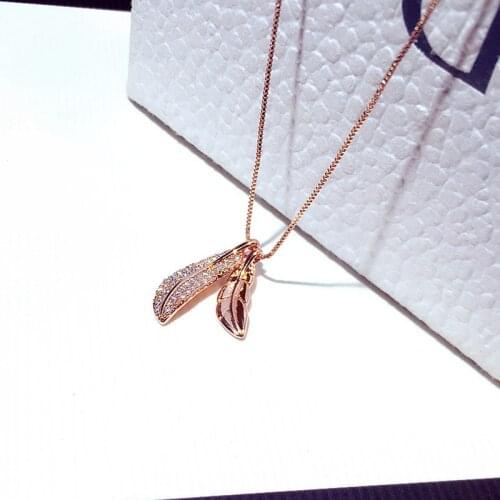 Exquisite and Simple Inlaid Rhinestone Feather Pendant Necklace Leaves Clavicle Necklace 925 Silver Ladies Jewelry Sweater Chain