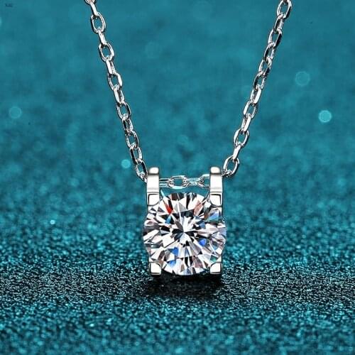 Passed Diamond Test Perfect Moissanite Cut 0.8CT Horns Pendant Necklace 925 Sterling Silver Love Wedding Diamond Necklace Gift