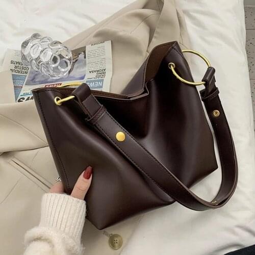 Simple Solid Color Leather Crossbody Bag for Women 2021 New Womens Handbag Brand Designer Ladies Casual SHoulder Bucket Bag