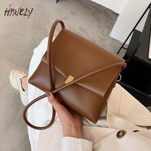 HISUELY New Fashion HISUELY Women Bags Simple Crossbody Shoulder Bag 2021 Fashion Small Lady Flap Purse Female Bag Gift for Girl