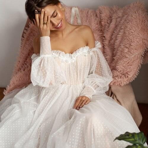Off Shoulder Boho Wedding Dress Long Sleeves Boat-Neck Pearl Button Bridal Dress Tulle Simple Vestidos Plus Size 2020